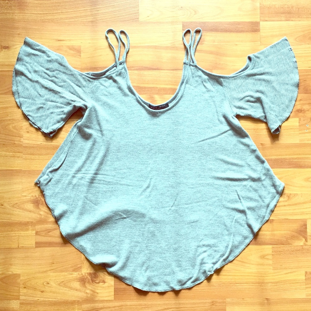 Cold Shoulder T- Shirt